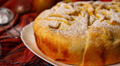 Пирог с яблоками и творогом — такая выпечка понравится многим