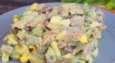 Простой и вкусный мясной салат без майонеза